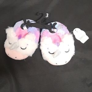 Wonder Nation infant size 3 Unicorn slippers